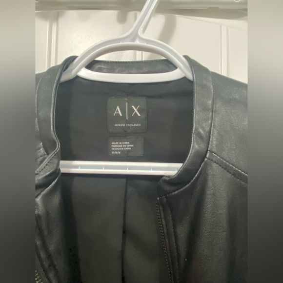 Woman’s black Armani exchange faux leather jacket size medium - Picture 3 of 6